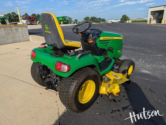 Photo of 2008 John Deere X740