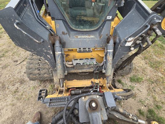 2023 John Deere 333G