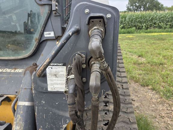 2023 John Deere 333G