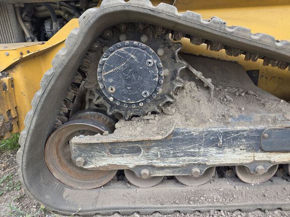 2023 John Deere 333G