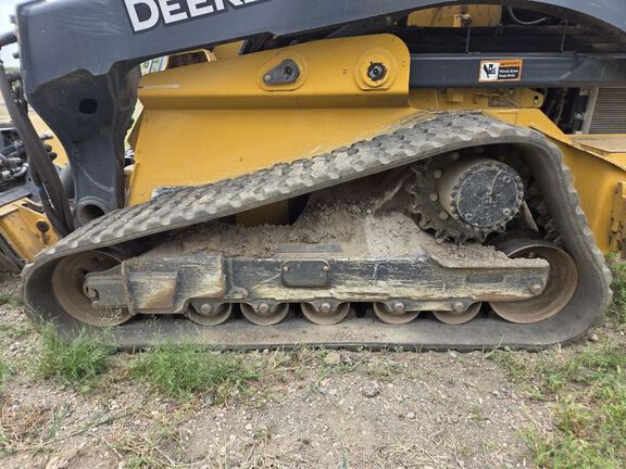 2023 John Deere 333G