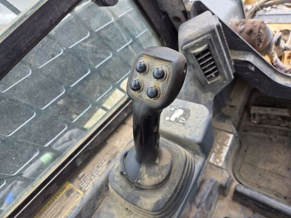 2023 John Deere 333G