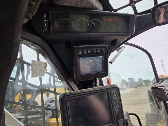 2023 John Deere 333G