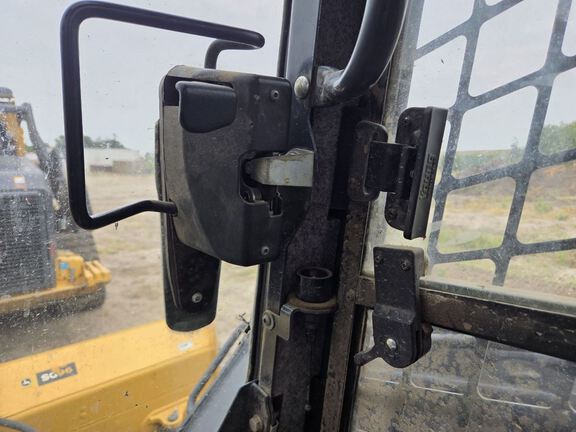2023 John Deere 333G