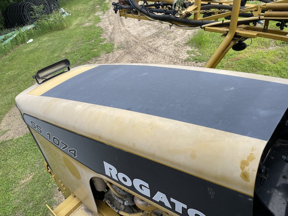 Photo of 2008 Ag-Chem RoGator SSC1074