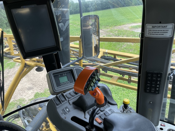 Photo of 2008 Ag-Chem RoGator SSC1074