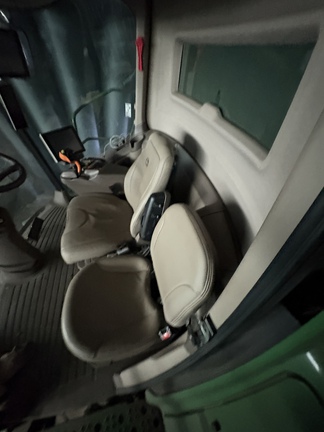 Used 2019 John Deere S780 Combines at Horizon Ag & Turf in Lloydminster, AB - Photo5