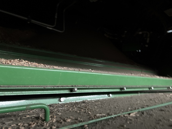 Used 2019 John Deere S780 Combines at Horizon Ag & Turf in Lloydminster, AB - Photo9