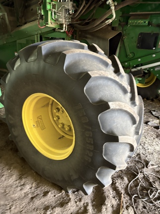 Used 2019 John Deere S780 Combines at Horizon Ag & Turf in Lloydminster, AB - Photo40