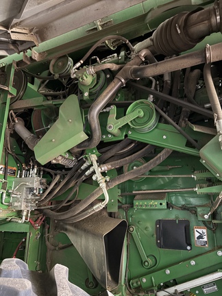 Used 2019 John Deere S780 Combines at Horizon Ag & Turf in Lloydminster, AB - Photo42