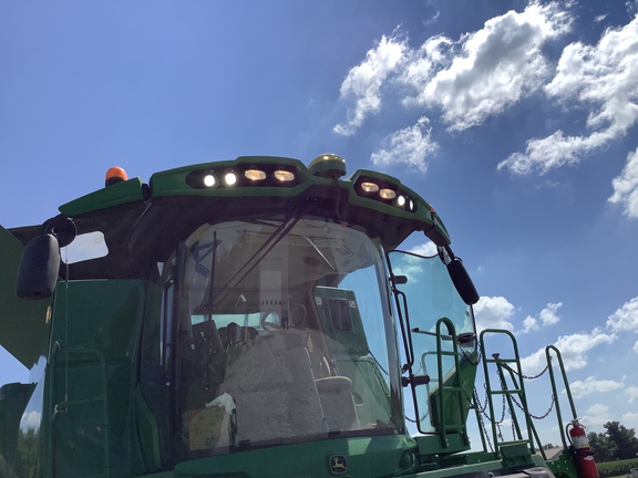 Photo of 2014 John Deere S680