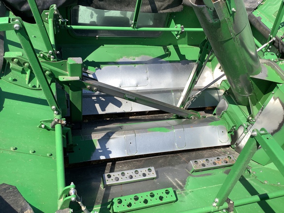 Photo of 2014 John Deere S680