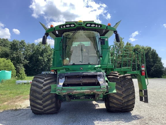 Photo of 2014 John Deere S680