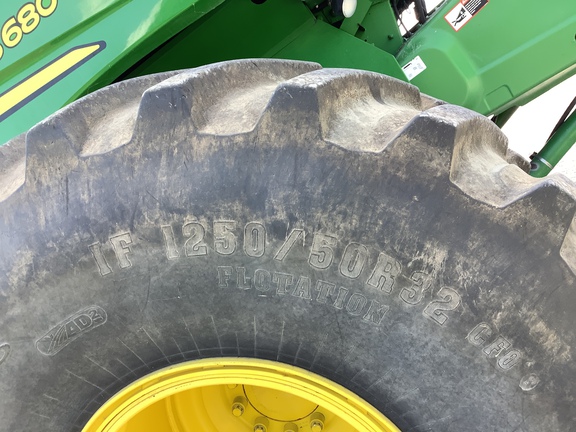 Photo of 2014 John Deere S680