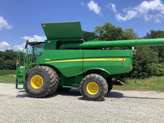 Photo of 2014 John Deere S680