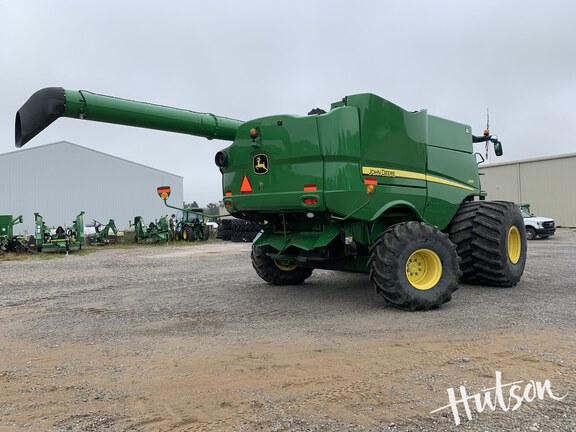 Photo of 2014 John Deere S680