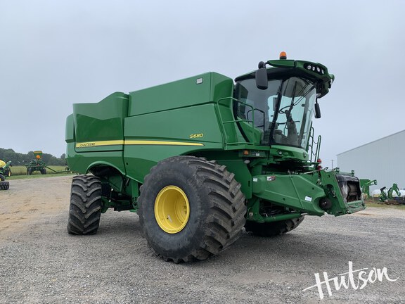Photo of 2014 John Deere S680