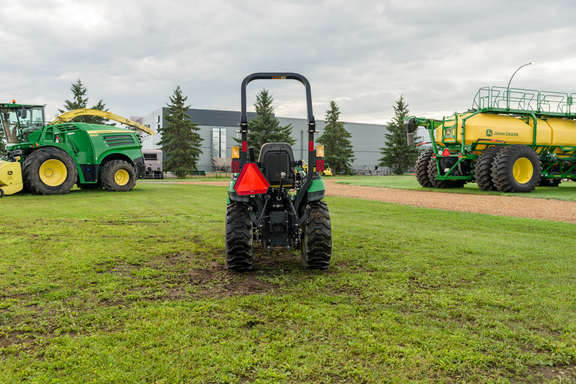Used 2023 John Deere 2025R Compact Utility Tractors at Horizon Ag & Turf in Westlock, AB - Photo5