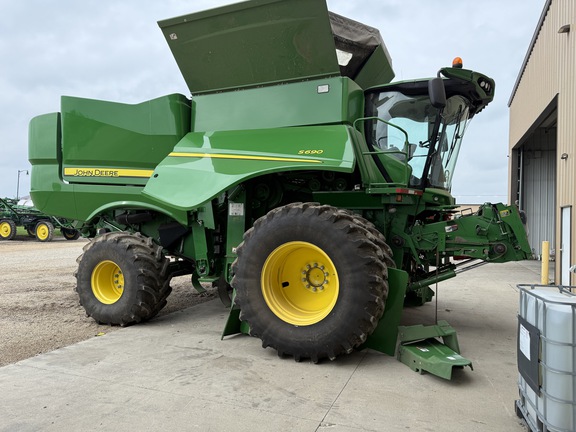2017 John Deere S690 - Photo2