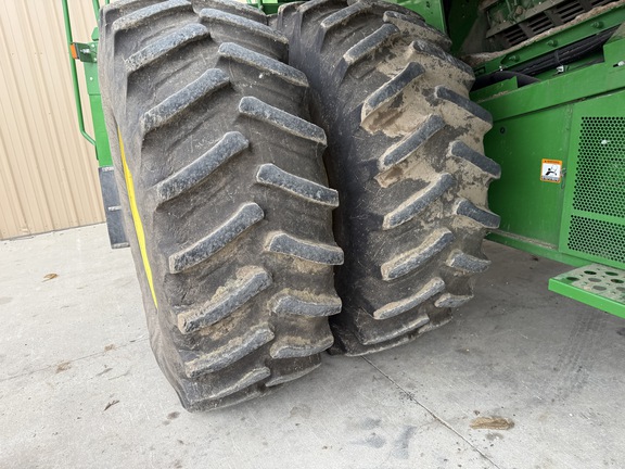 2017 John Deere S690 - Photo42