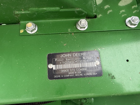 2017 John Deere S690 - Photo36
