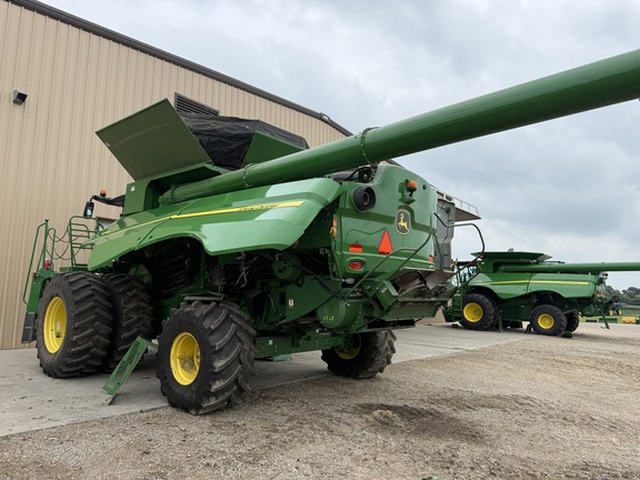 2017 John Deere S690 - Photo19