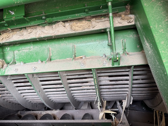2017 John Deere S690 - Photo15