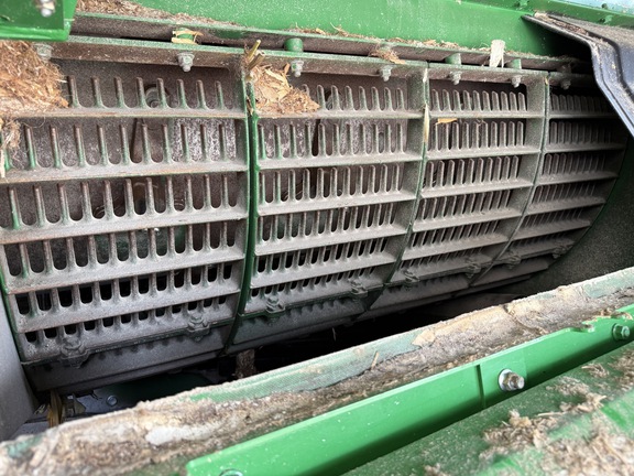 2017 John Deere S690 - Photo16