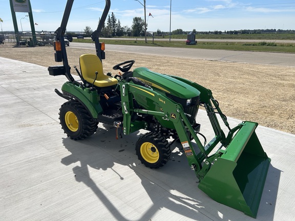 Used 2025 John Deere 1023E Compact Utility Tractors at Horizon Ag & Turf in Barrhead, AB - Photo2