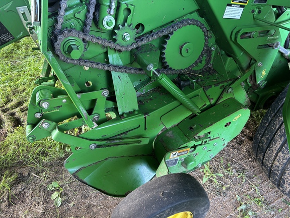 Used 2017 John Deere 569 Round Balers at Horizon Ag & Turf in St. Paul, AB - Photo2