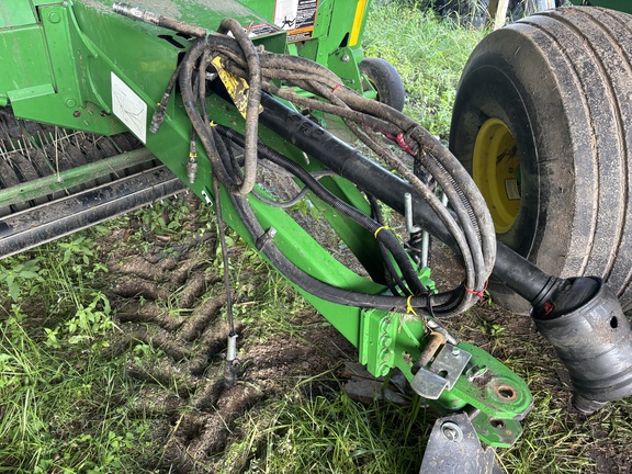 Used 2017 John Deere 569 Round Balers at Horizon Ag & Turf in St. Paul, AB - Photo17