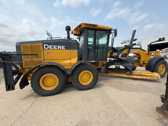 2019 John Deere 772G