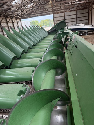 2021 John Deere C18R - Photo19