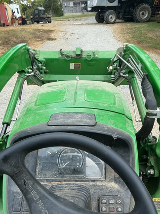 Photo of 2024 John Deere 3039R