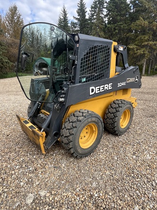 Used 2017 John Deere 324E Skid Steer Loaders at Horizon Ag & Turf in Edmonton West, AB - Photo1