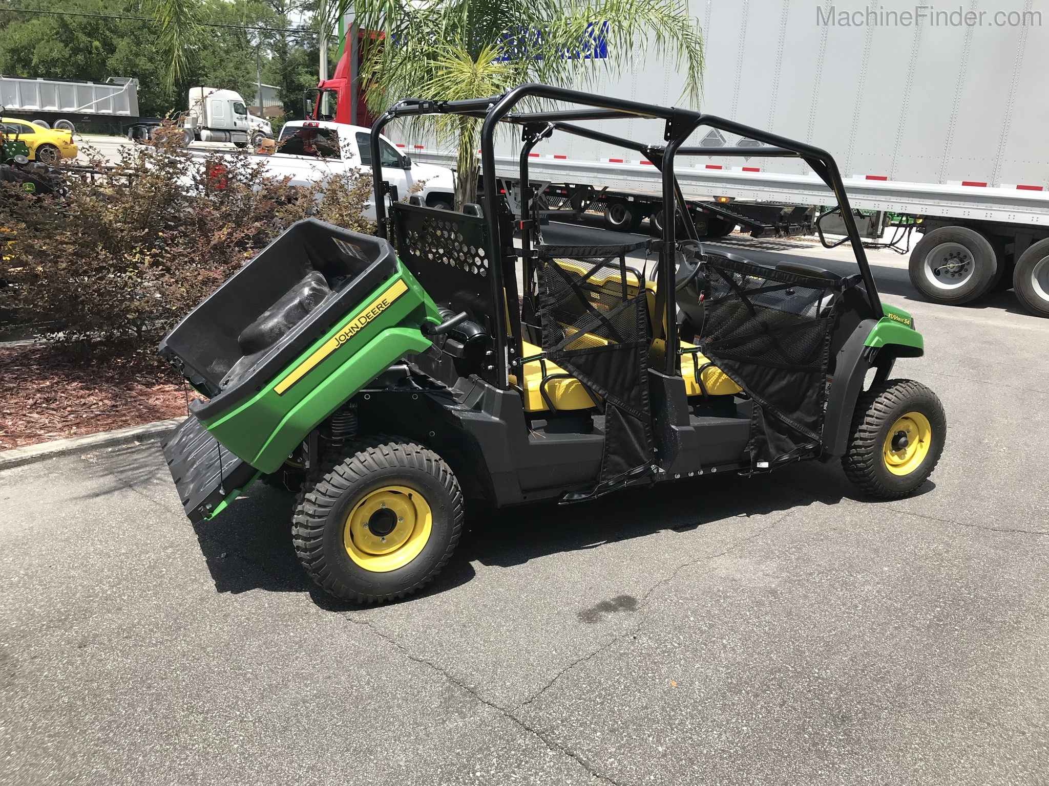 2021 John Deere XUV560E S4 Image 3