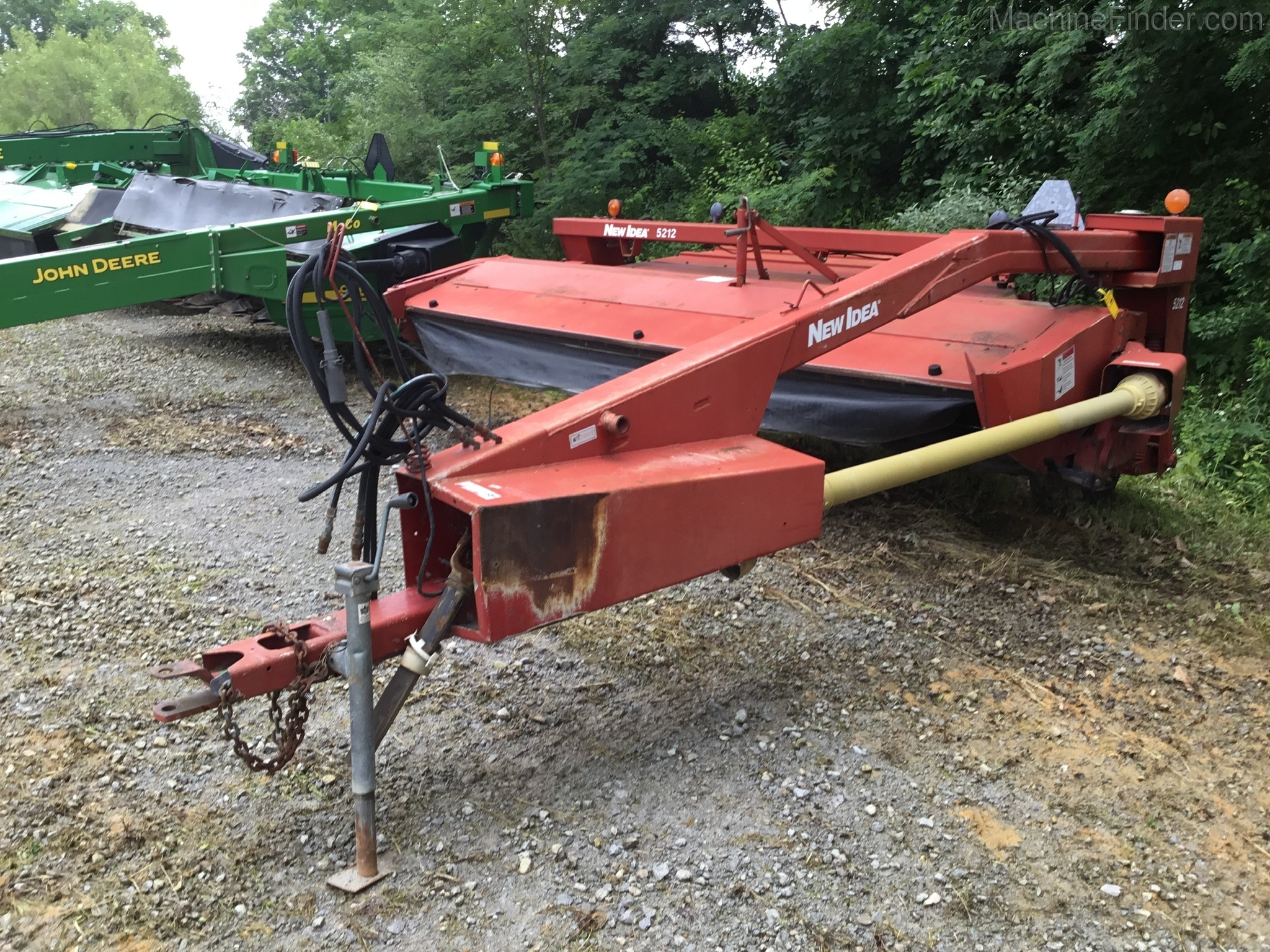 2002 New Idea 5212 Image 2