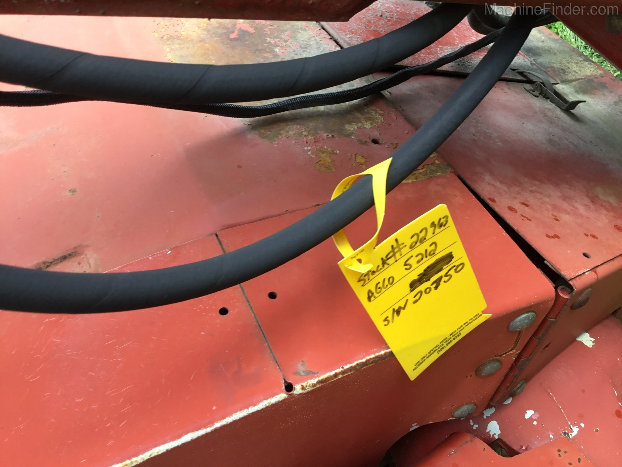 2002 New Idea 5212 Image 3