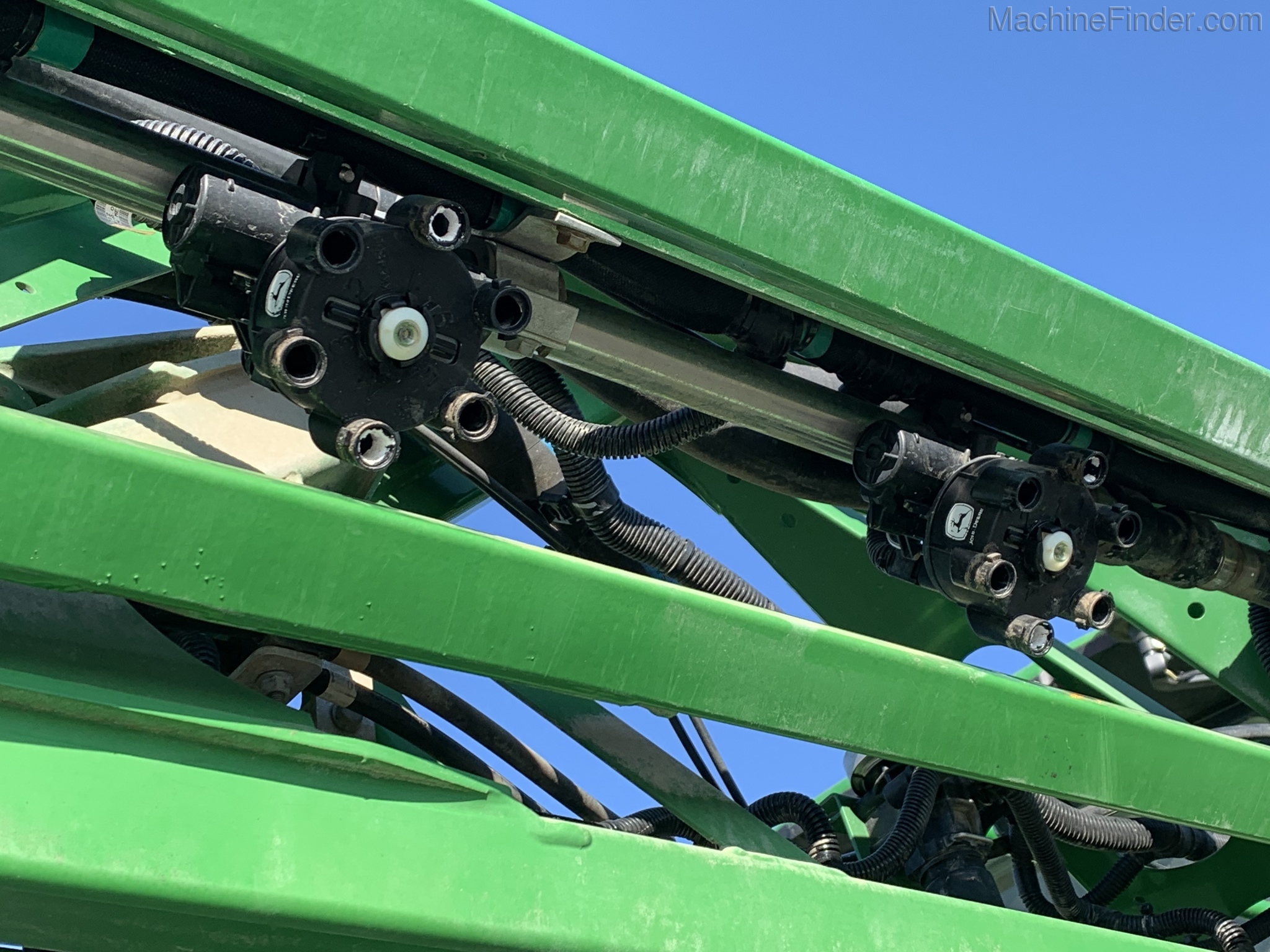 2019 John Deere R4030 Image 6