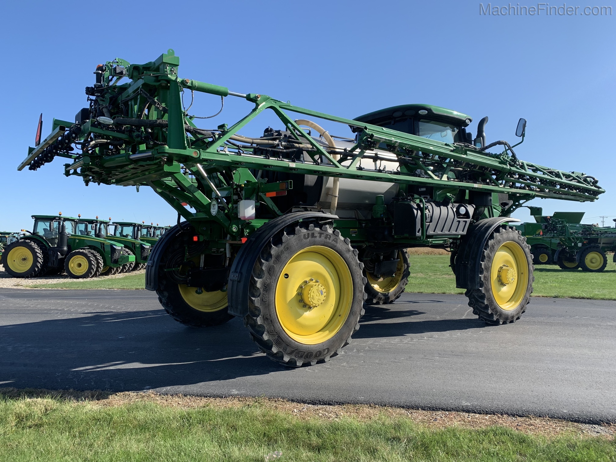 2019 John Deere R4030 Image 14