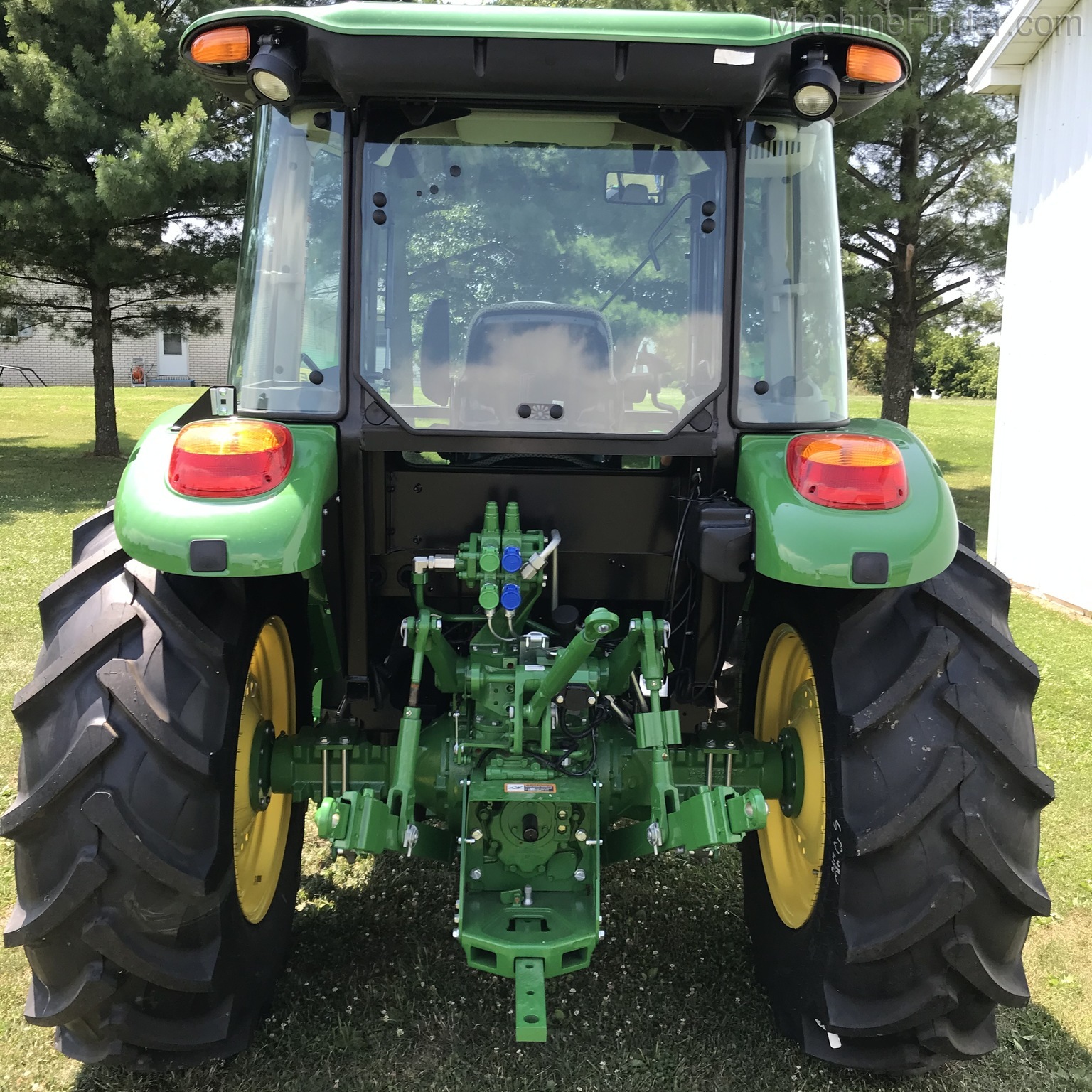 2020 John Deere 5100E Image 5