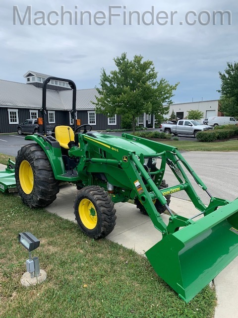2020 John Deere 4044M Image 3