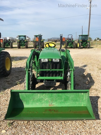 2016 John Deere 3032E Image 3