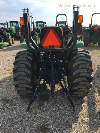 2016 John Deere 3032E Image 7