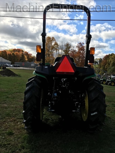 2020 John Deere 3038E Image 6