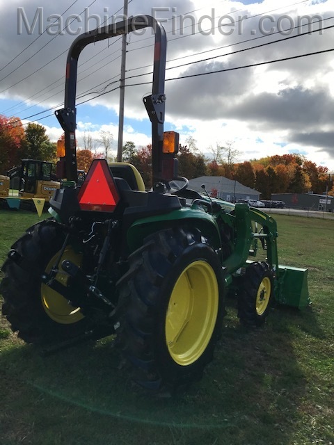 2020 John Deere 3038E Image 7