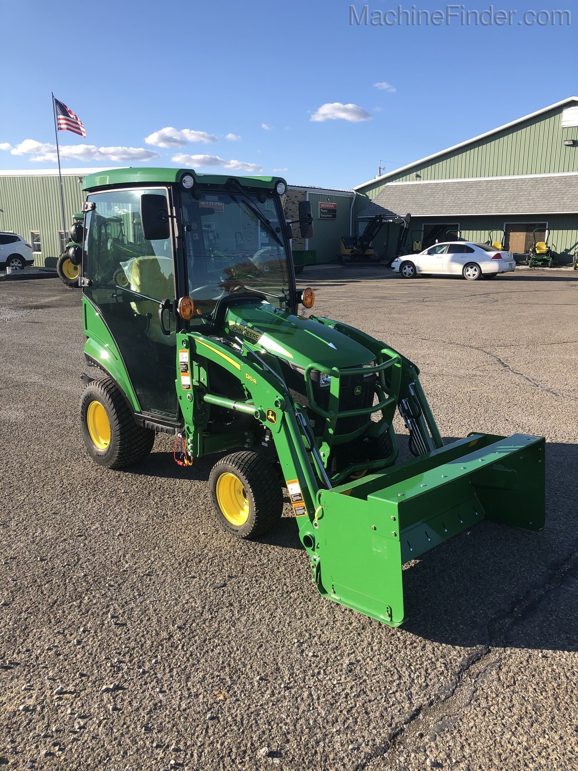 2019 John Deere 1025 Image 2