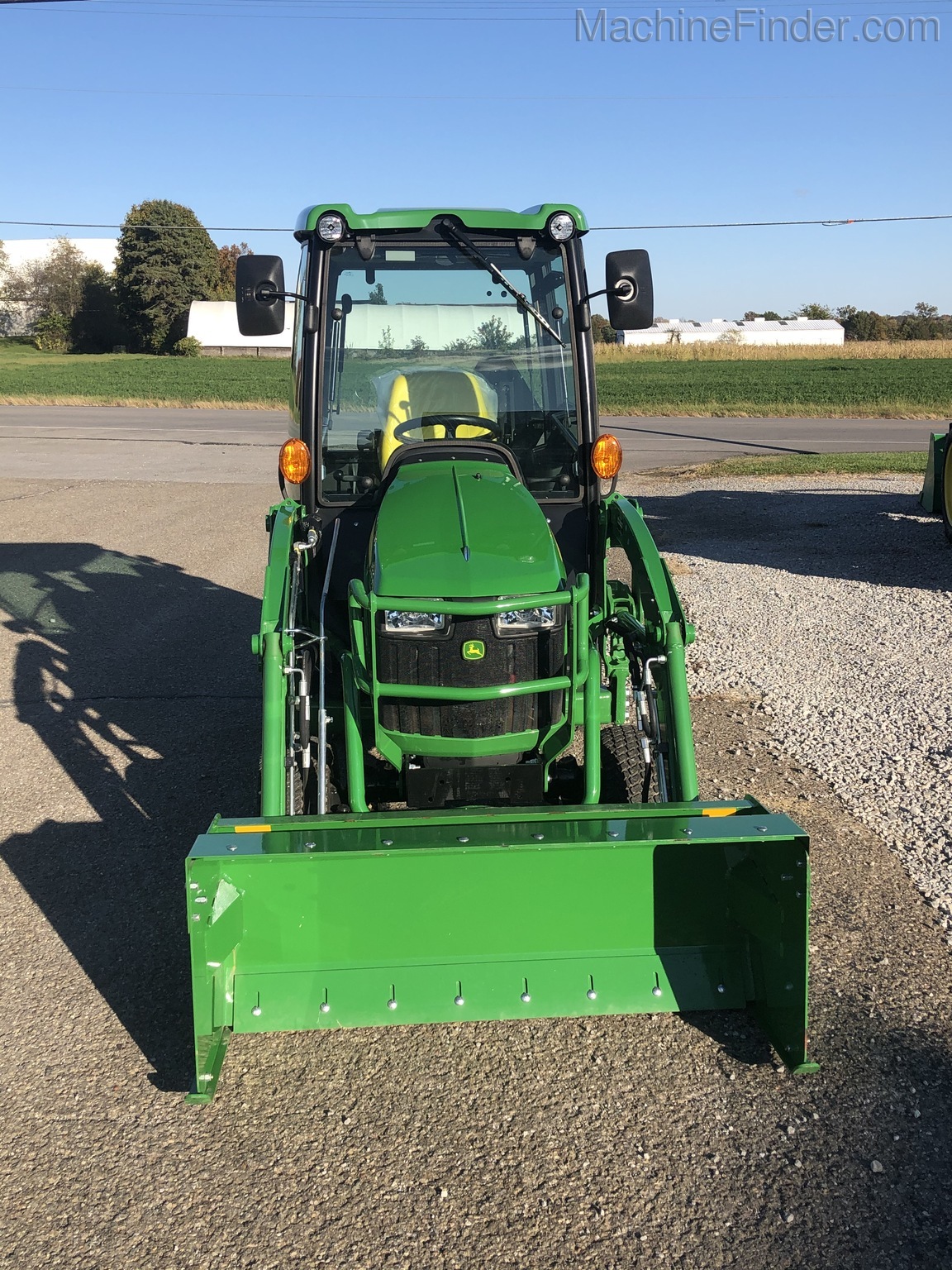 2019 John Deere 1025 Image 4