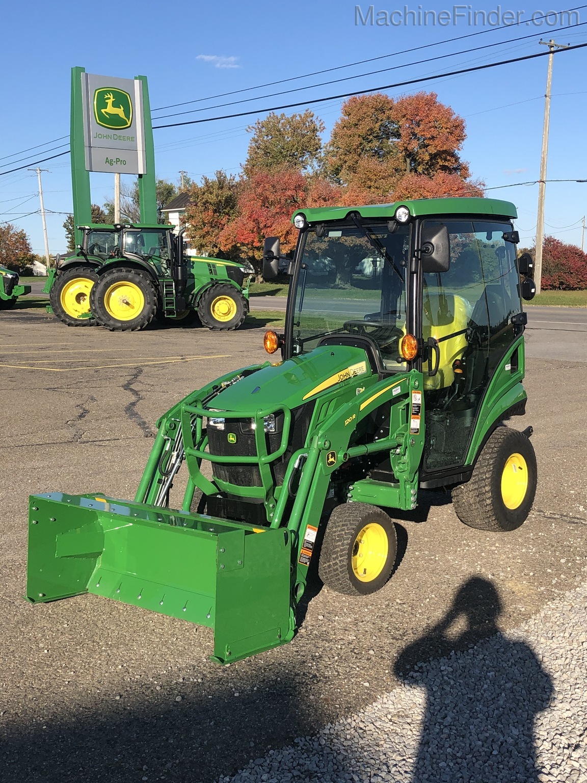 2019 John Deere 1025 Image 3