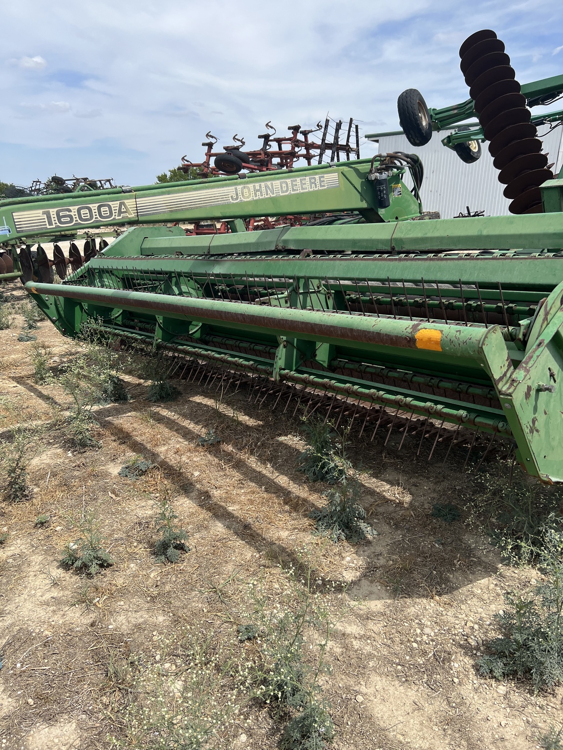 John Deere 1600 Image 2